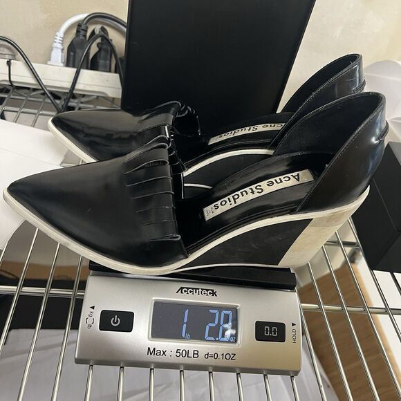 Acne Studios Black Patent D’Orsay Wedge Heels 39 US 8.5 Fringe Vamp Sculptural - Picture 10 of 10